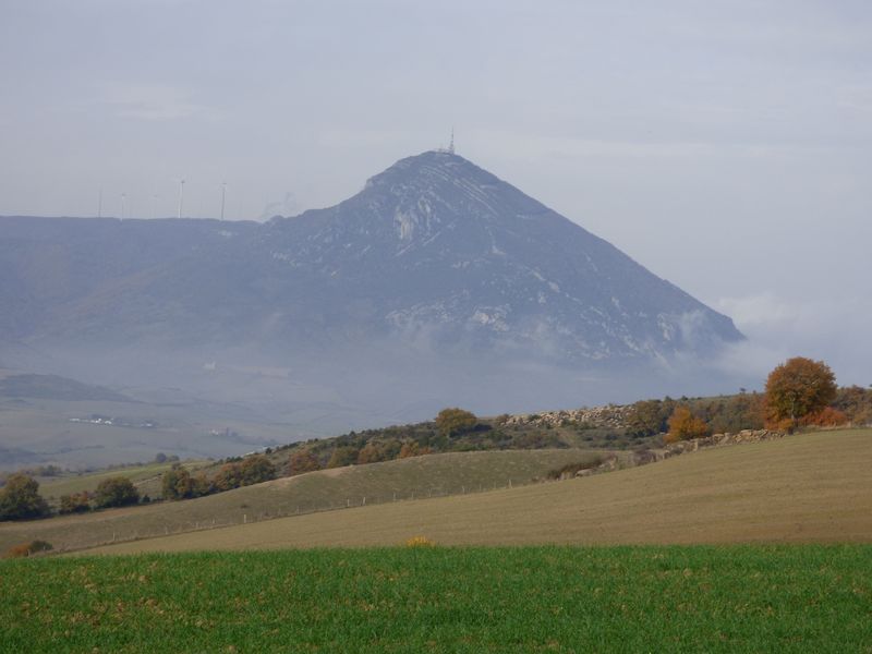 Elomendi o Higa de Monreal (1.295 m.), desde Sengariz.