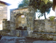 Ardanaz / Ardanatz IZAGAONDOA. Trasera del lavadero.