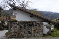 Guenduláin / Gendulain (ODIETA). Lavadero.