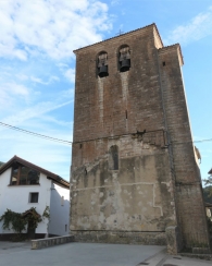 Ilurdotz - ESTERIBAR. Torre de la iglesia.