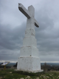 VILLATUERTA. Cruz en el monte Maurien o Mauriain (675 metros). 4