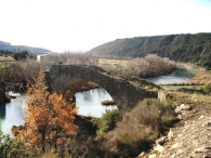 Puente Medieval de los Roncaleses, sobre el río Aragón. Yesa 3