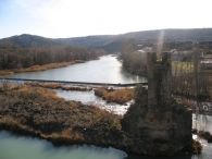 Puente Medieval de los Roncaleses, sobre el r�o Arag�n. Yesa 2